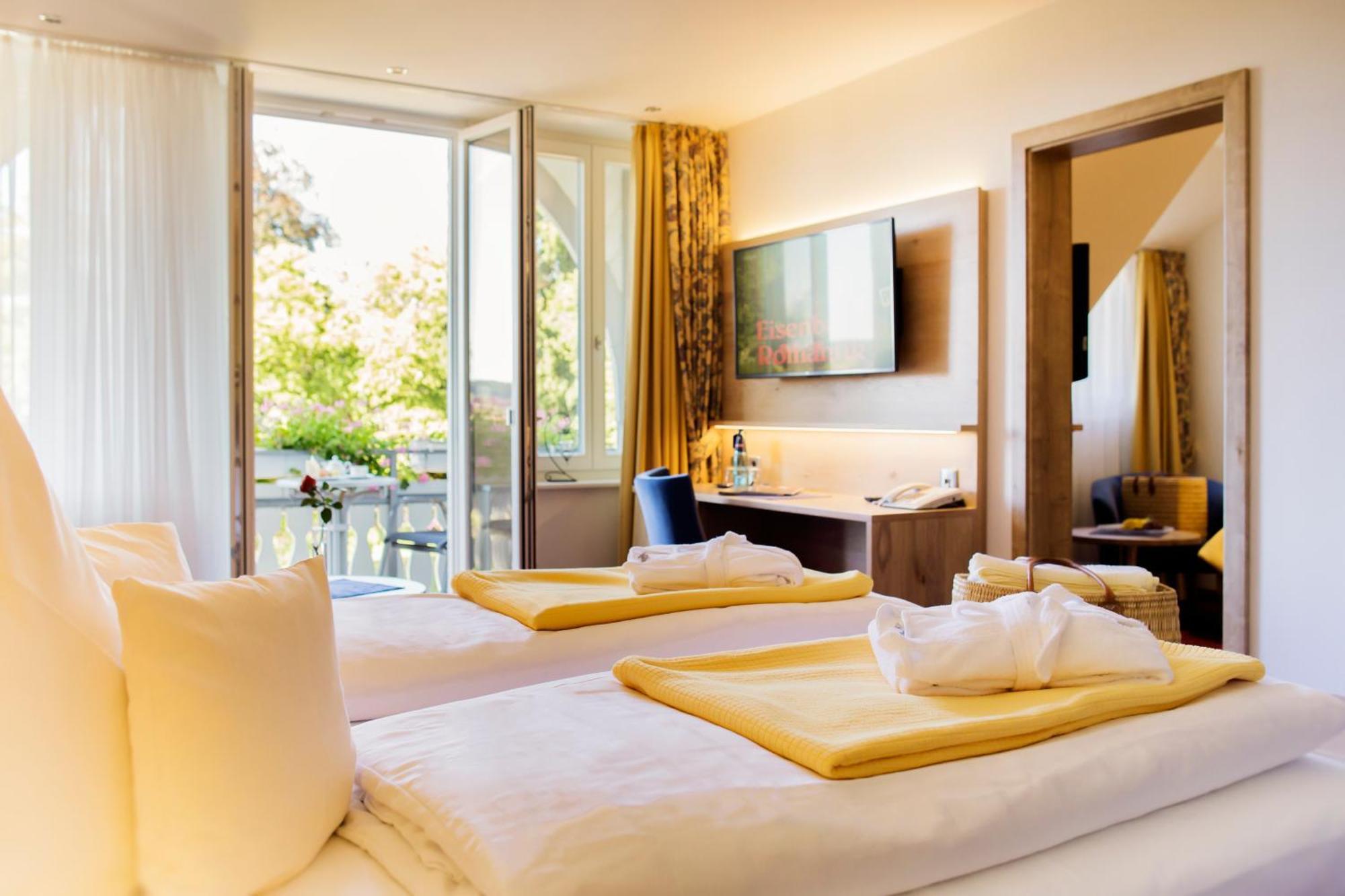 בונדורף אים שוורצוואלד Moehringers Schwarzwald Hotel מראה חיצוני תמונה